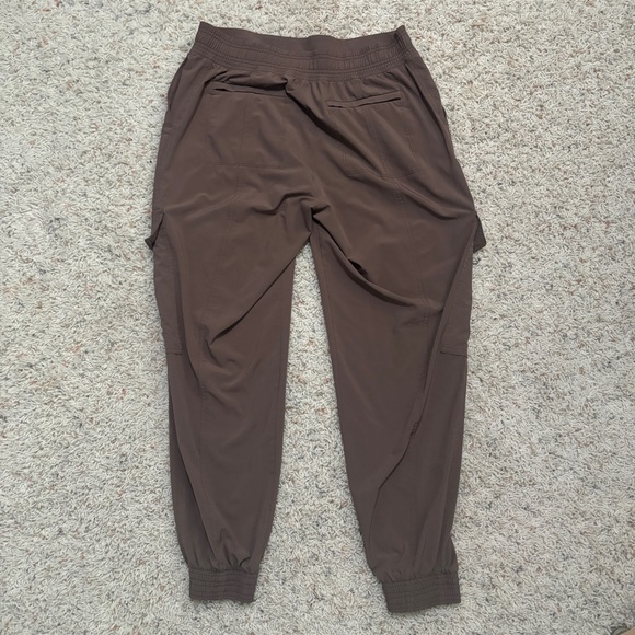 Athleta Chelsea Utility Jogger Size 6 - Picture 7 of 10
